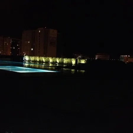 Charming With Terrace And Pool In Appartement